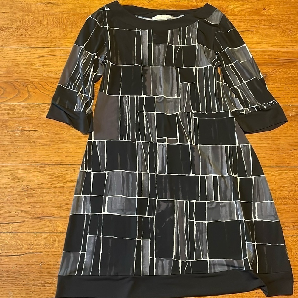 Papillon Blanc Large  dress black and gray pattern 3/4 sleeve dress